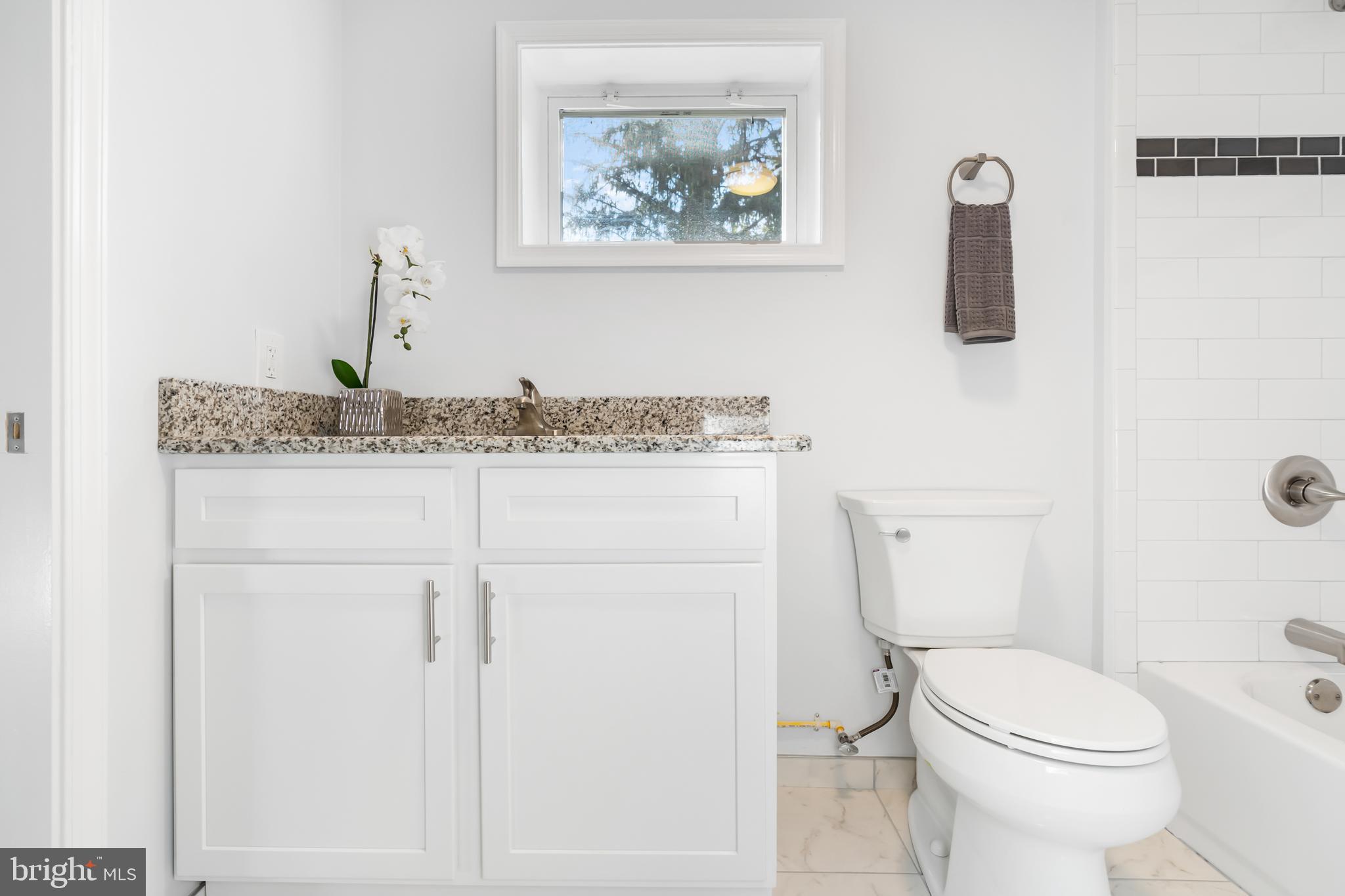 HAMPSTEAD - Residential