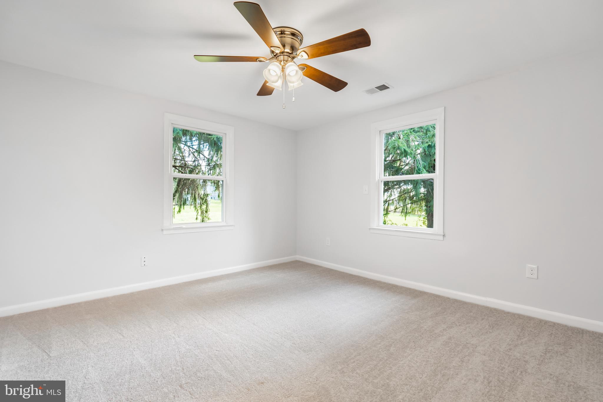 HAMPSTEAD - Residential