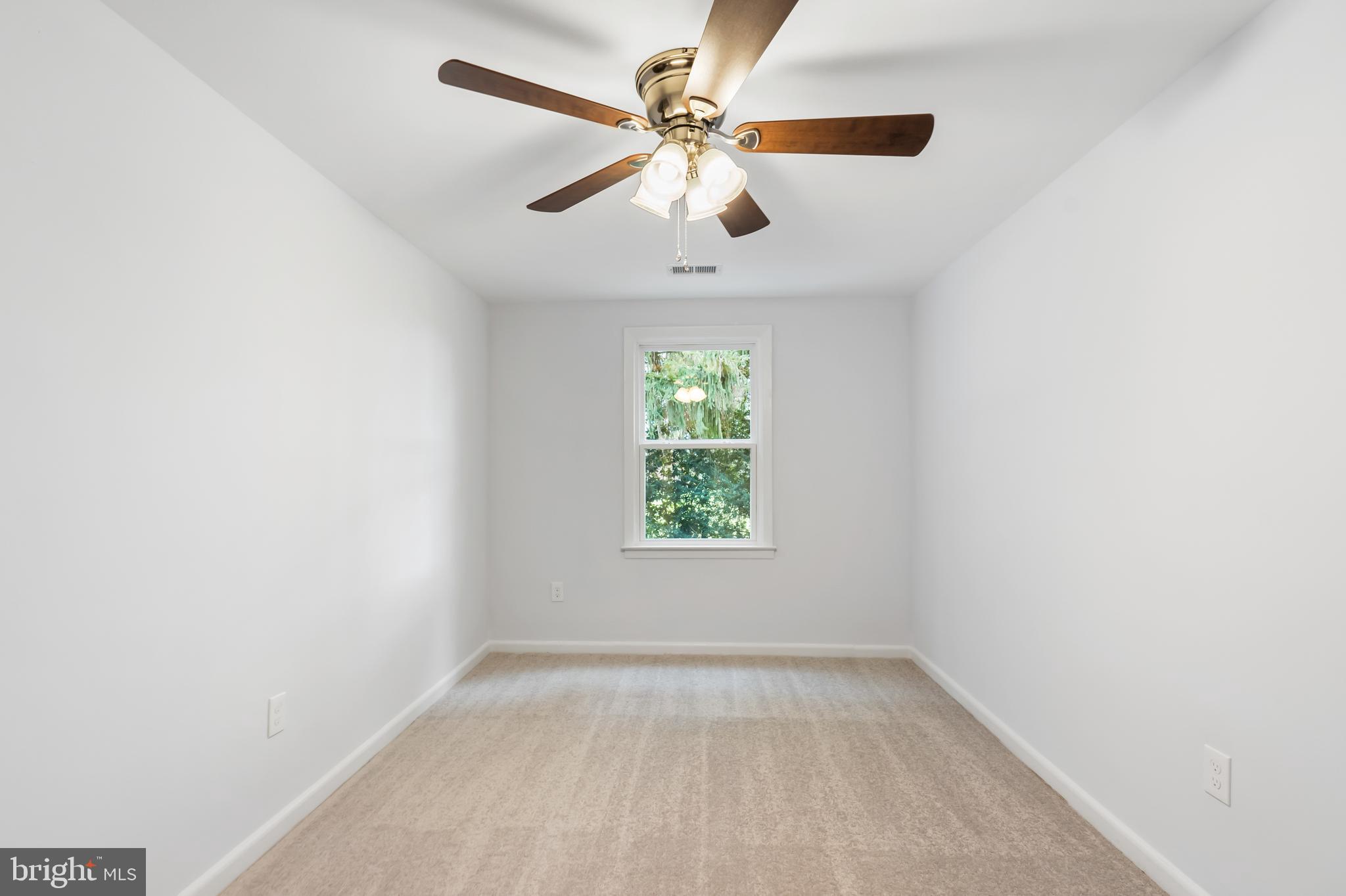 HAMPSTEAD - Residential