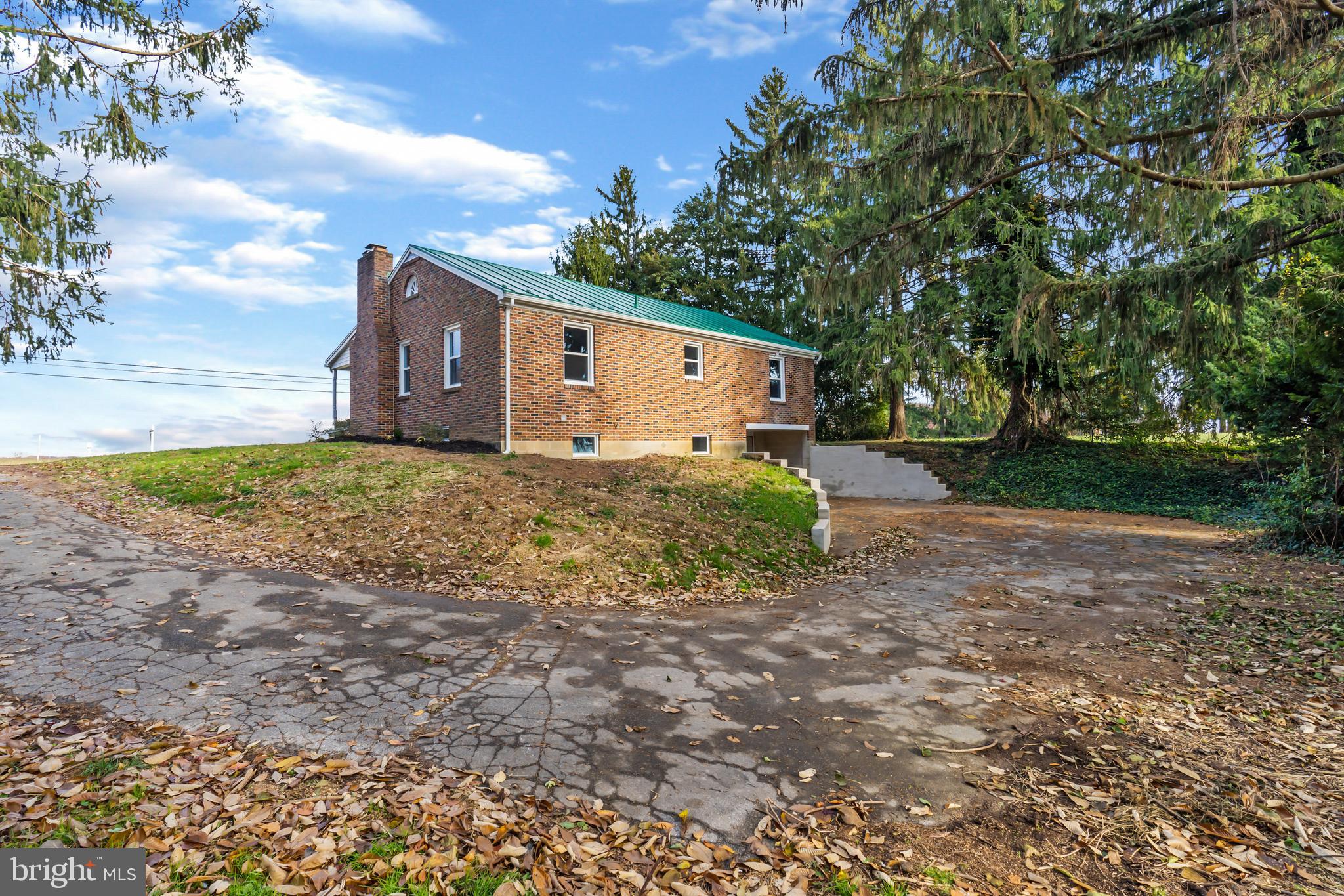 HAMPSTEAD - Residential