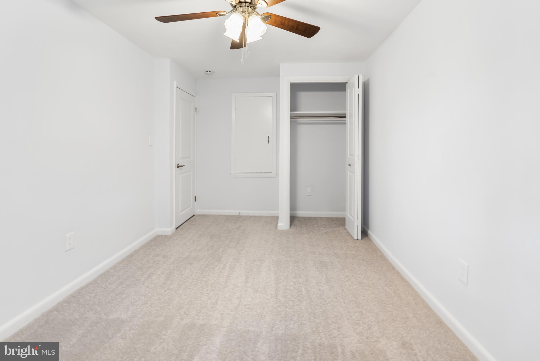 HAMPSTEAD - Residential