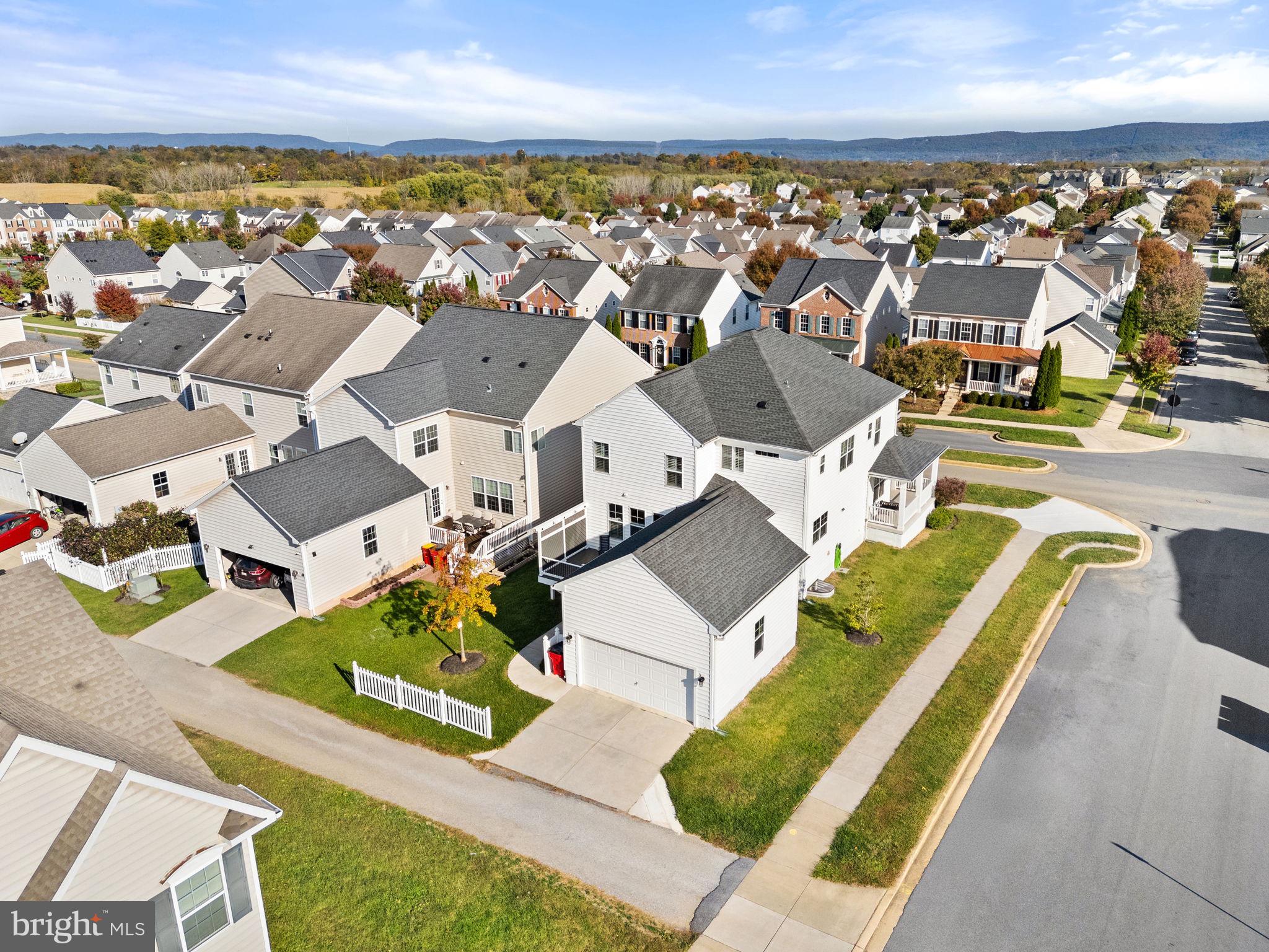 HUNTFIELD - Residential