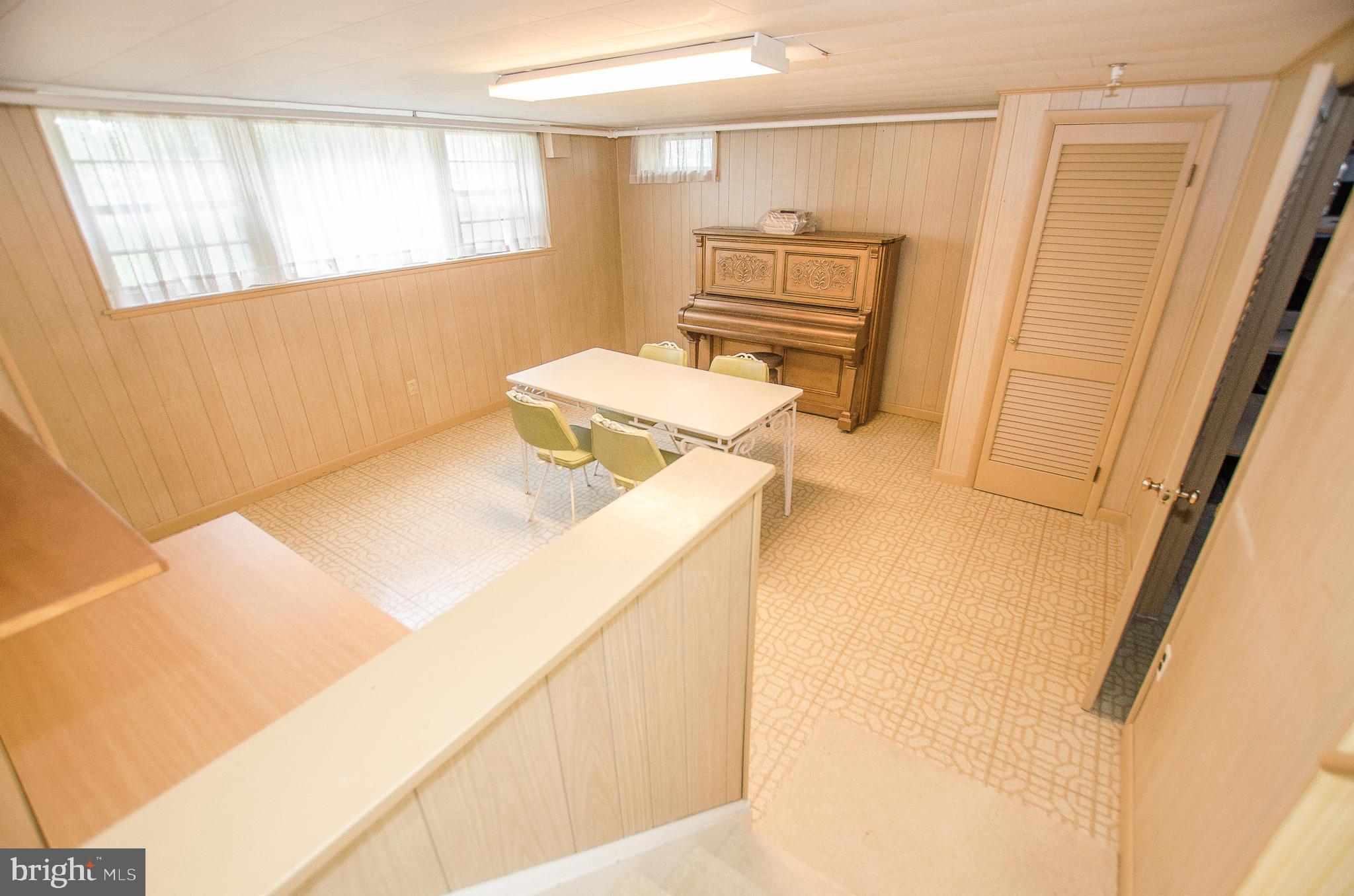 CAMPUS HILLS - Residential