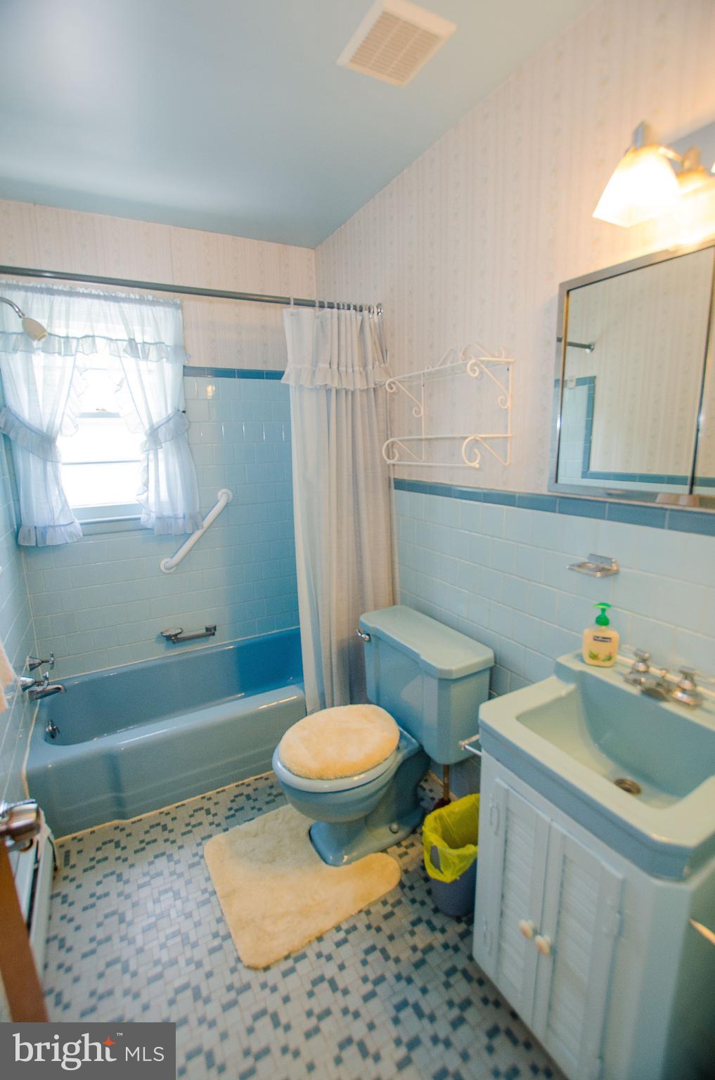 CAMPUS HILLS - Residential