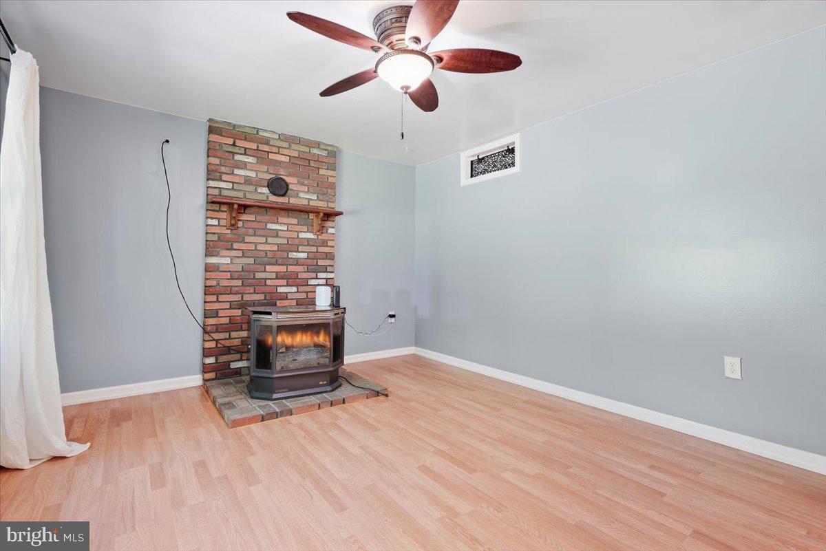 507 STARLITE COURT