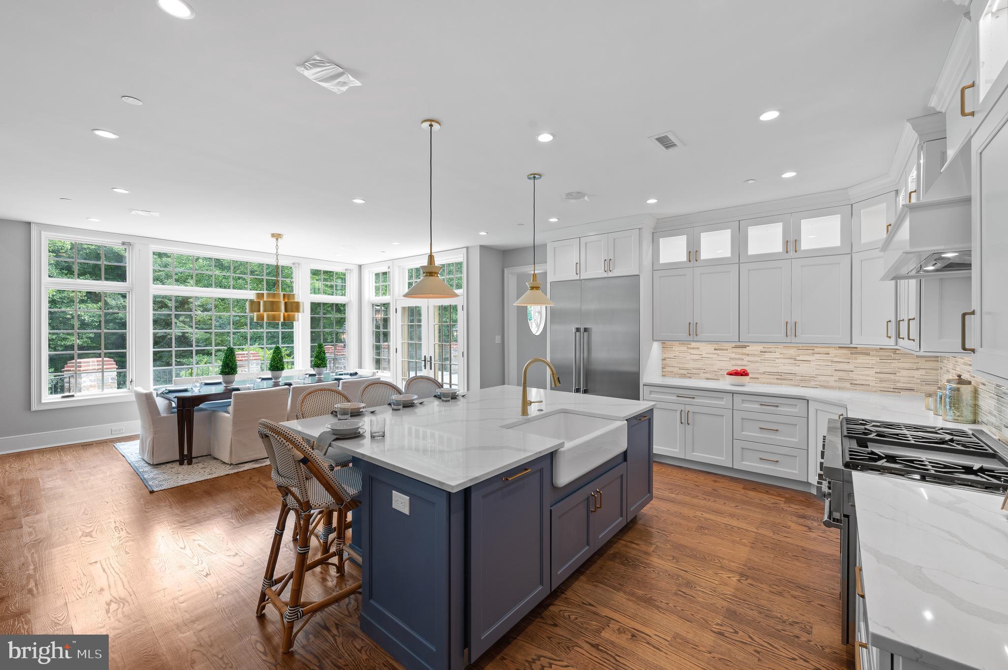 WHITE HORSE - Residential