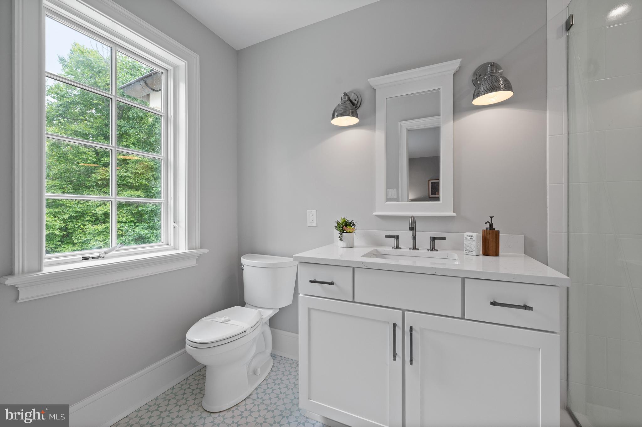 WHITE HORSE - Residential