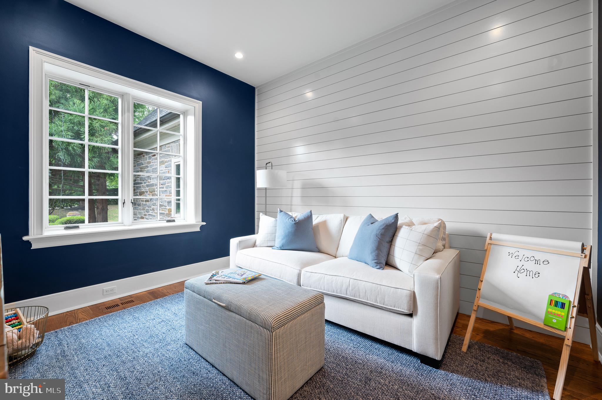 WHITE HORSE - Residential