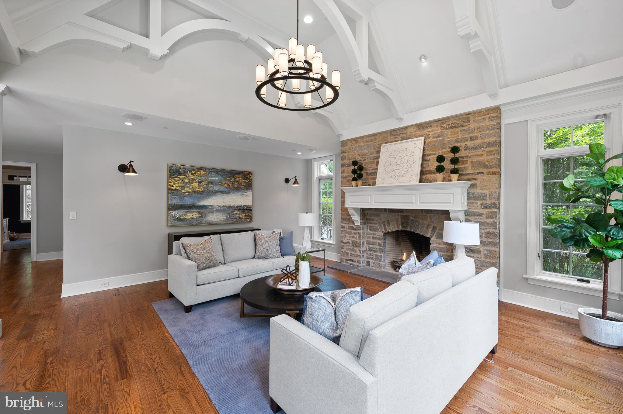 WHITE HORSE - Residential