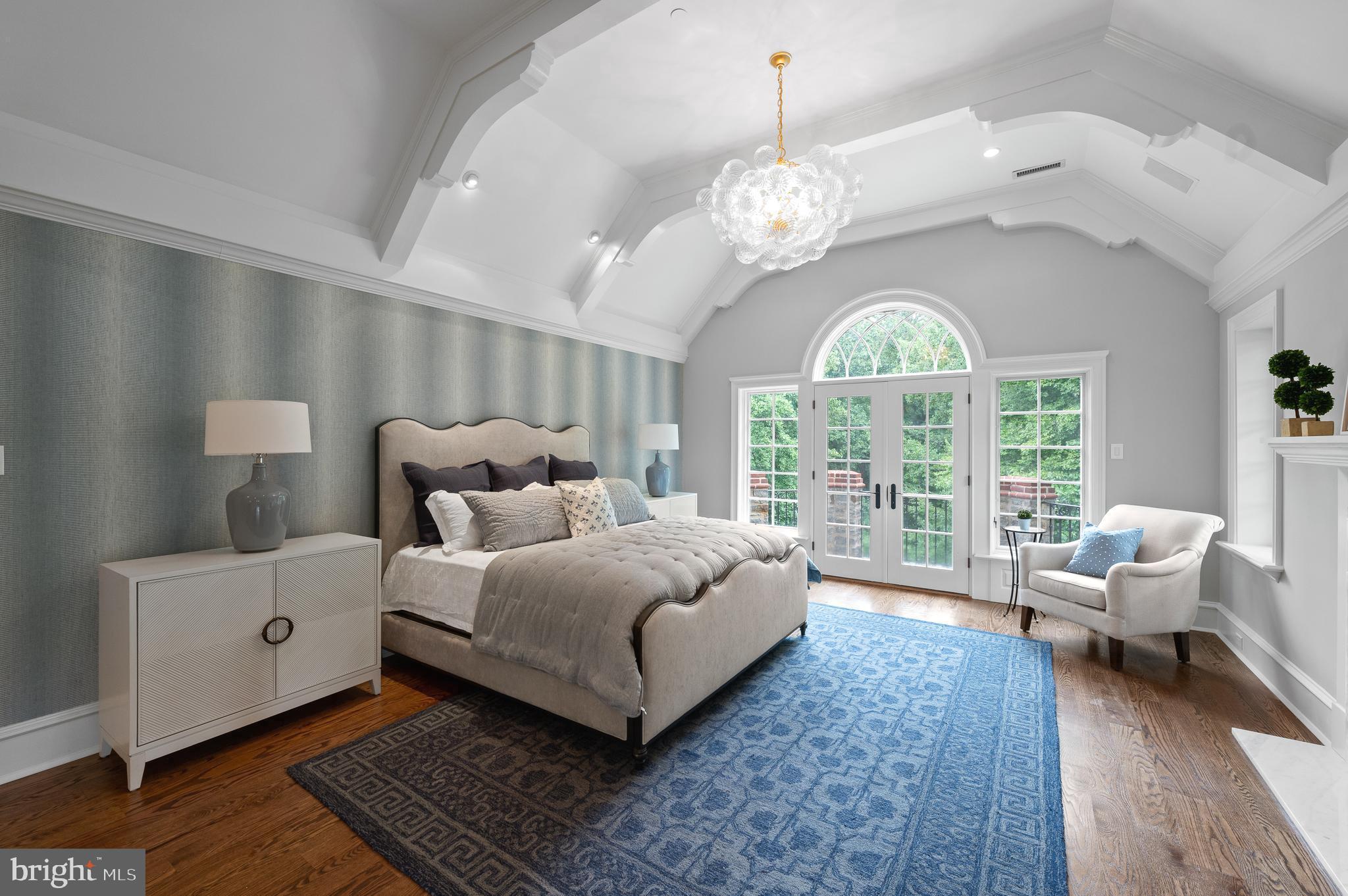 WHITE HORSE - Residential