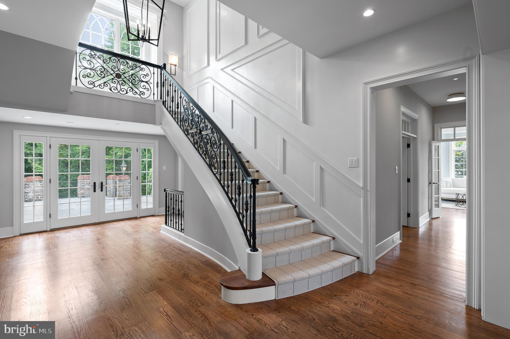 WHITE HORSE - Residential