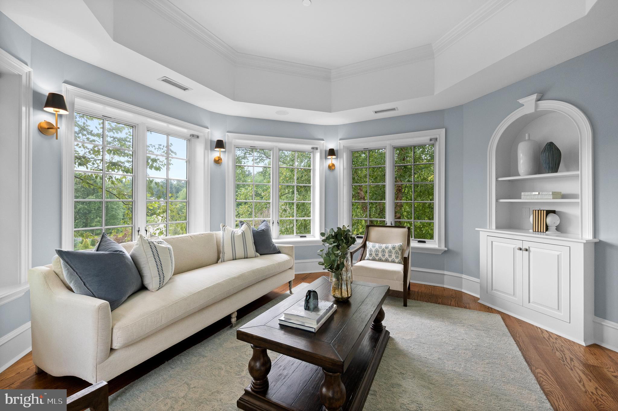 WHITE HORSE - Residential