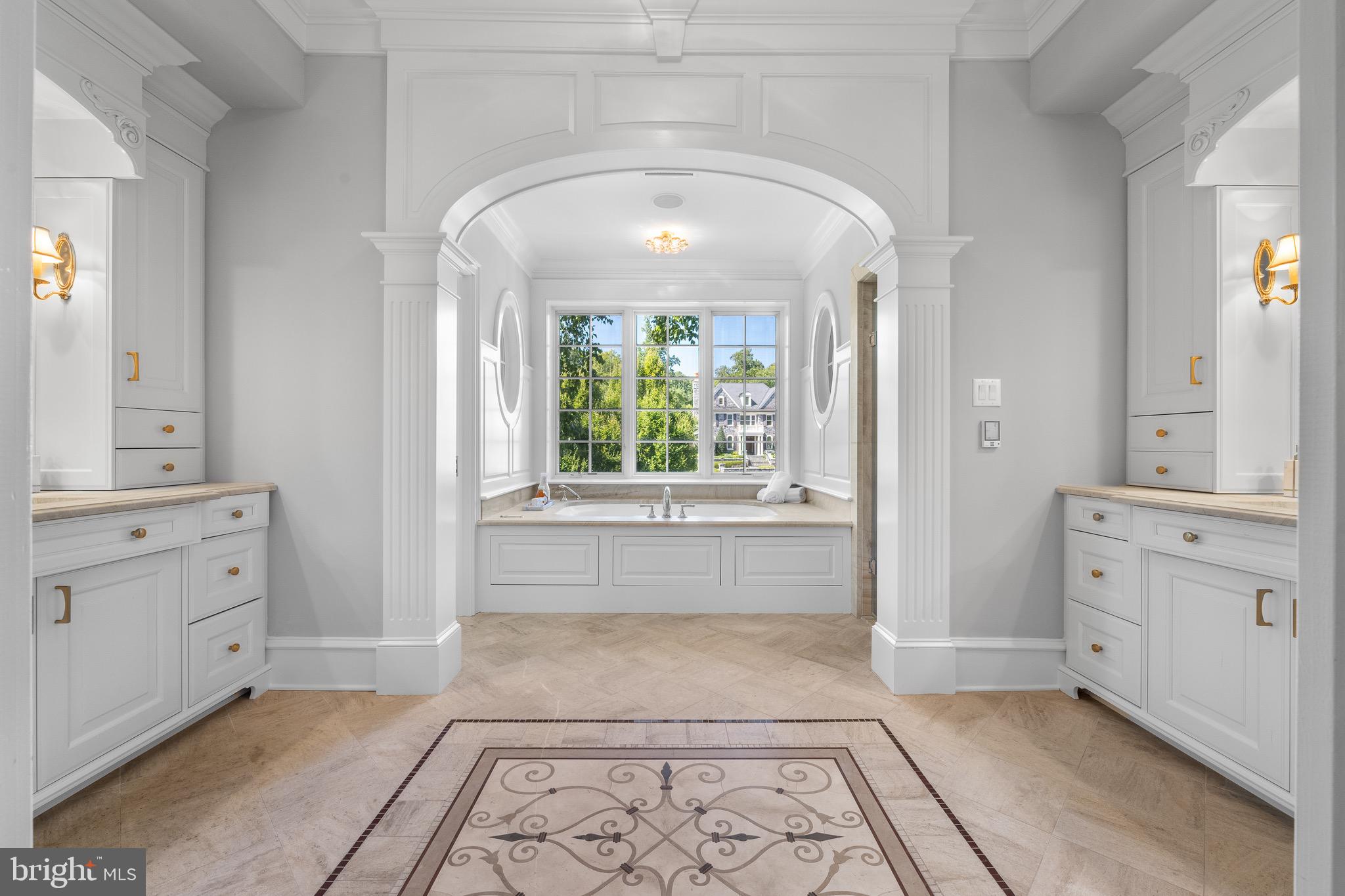 WHITE HORSE - Residential