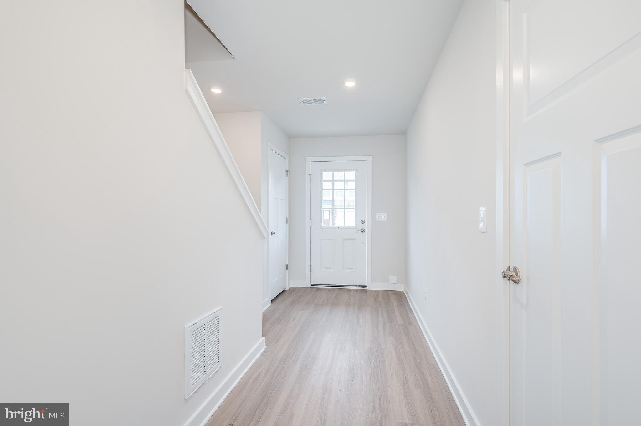 SOUTH BROOK - Residential Lease