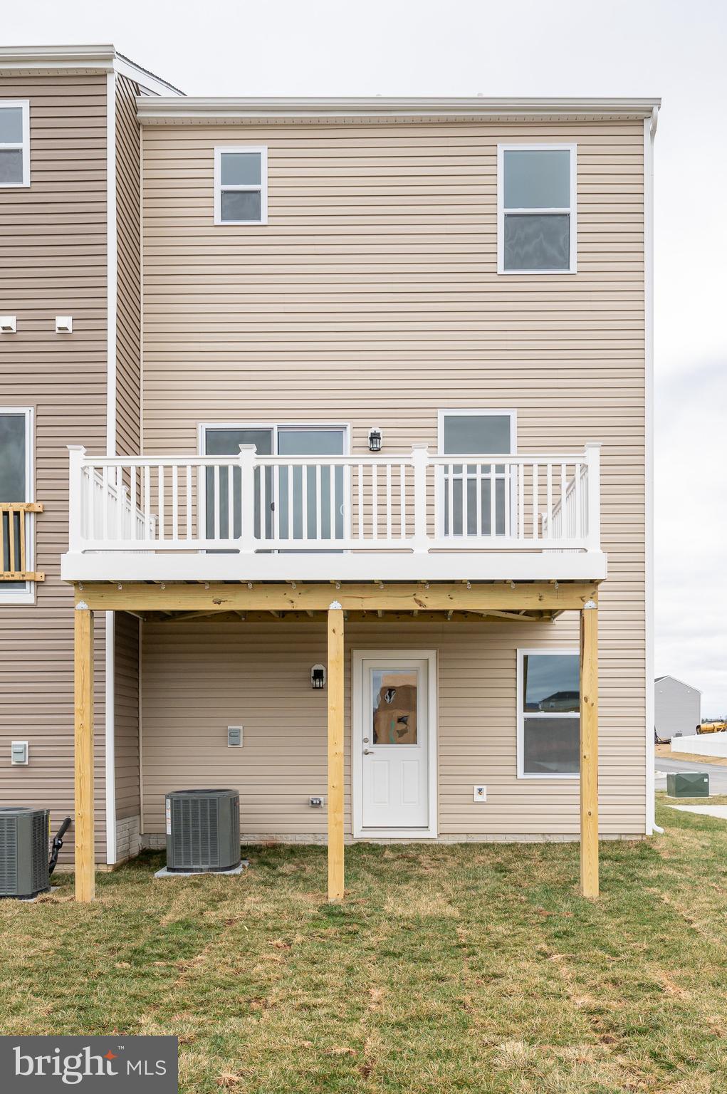 SOUTH BROOK - Residential Lease