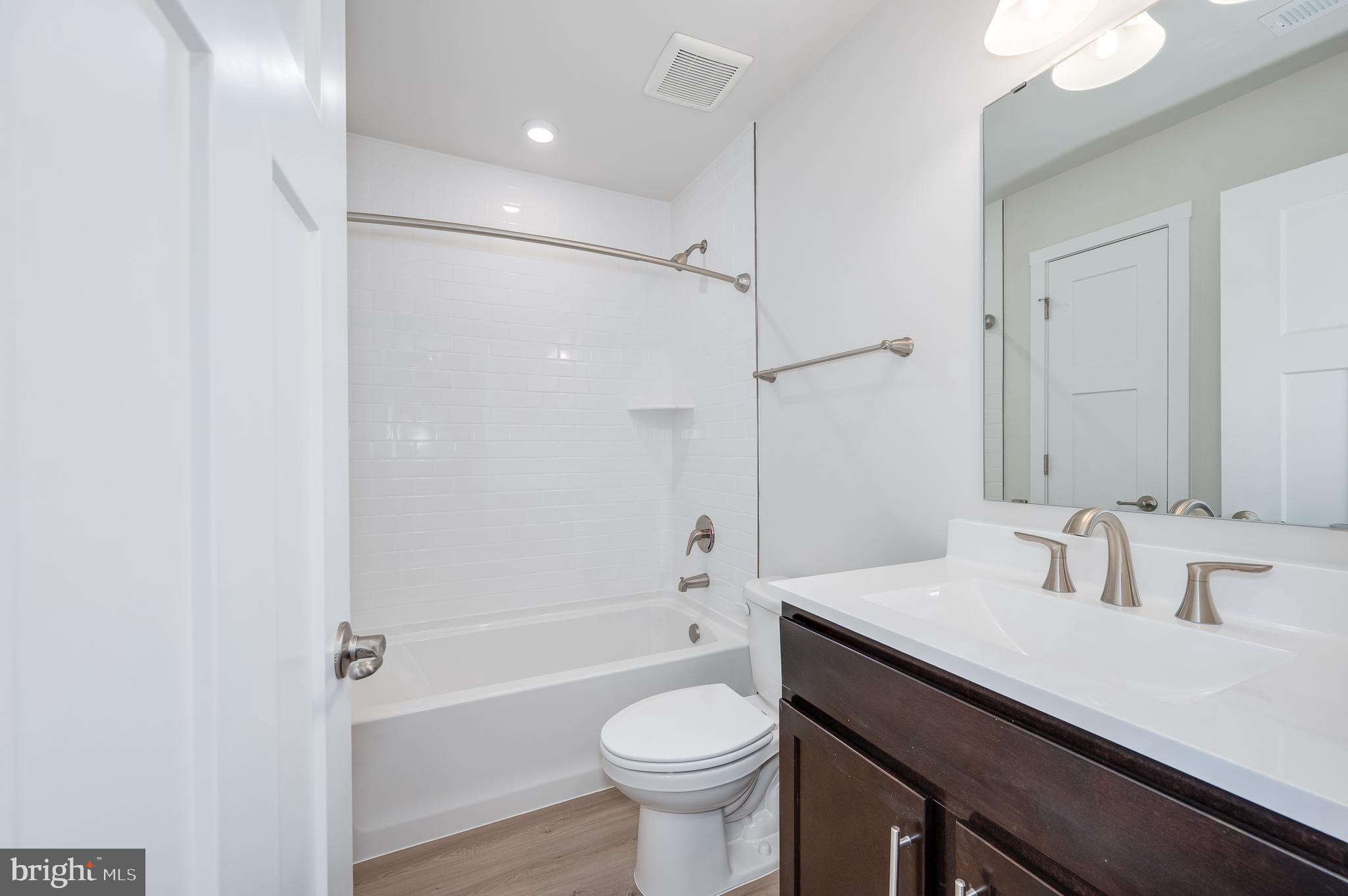 SOUTH BROOK - Residential Lease