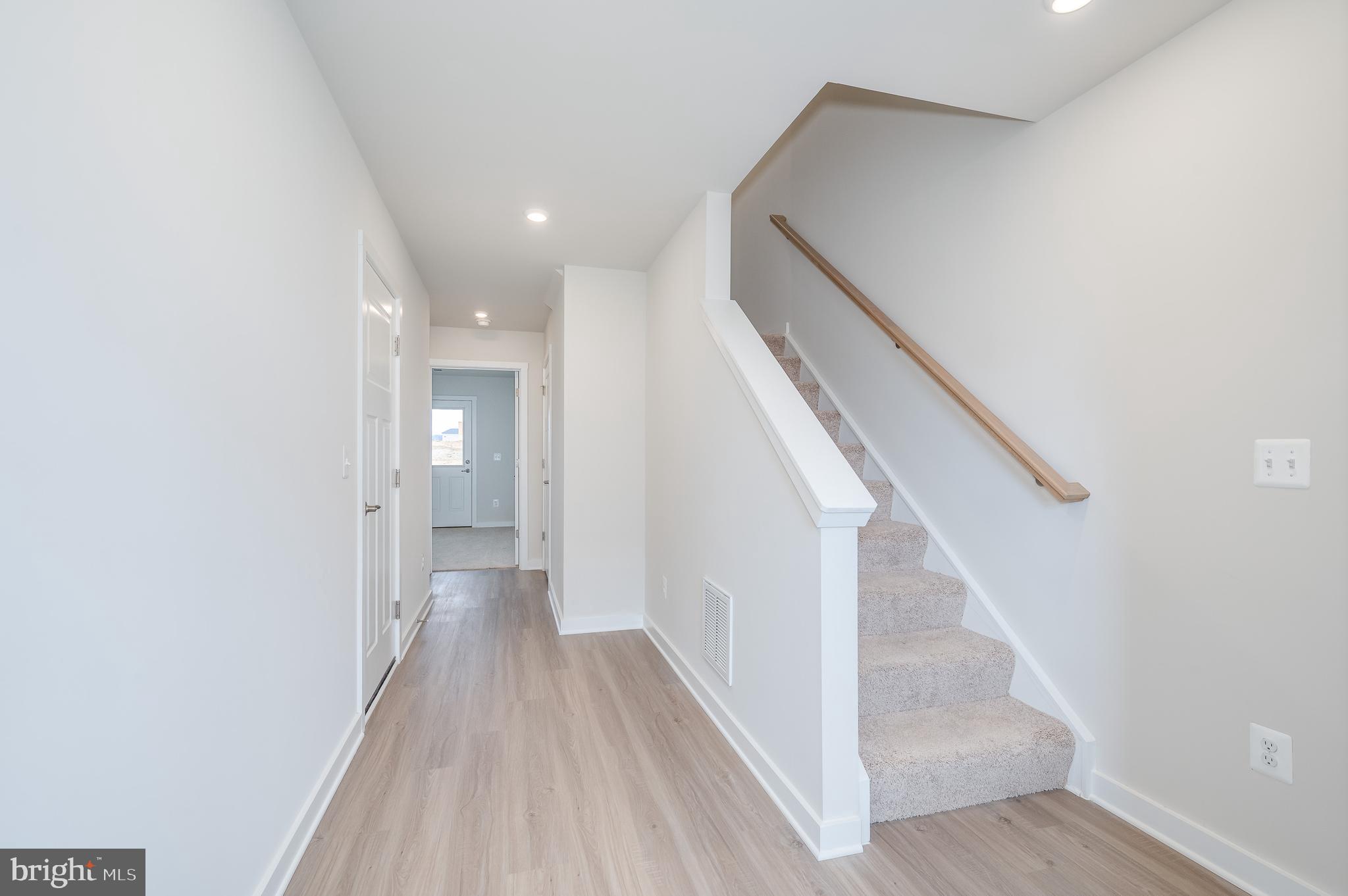 SOUTH BROOK - Residential Lease