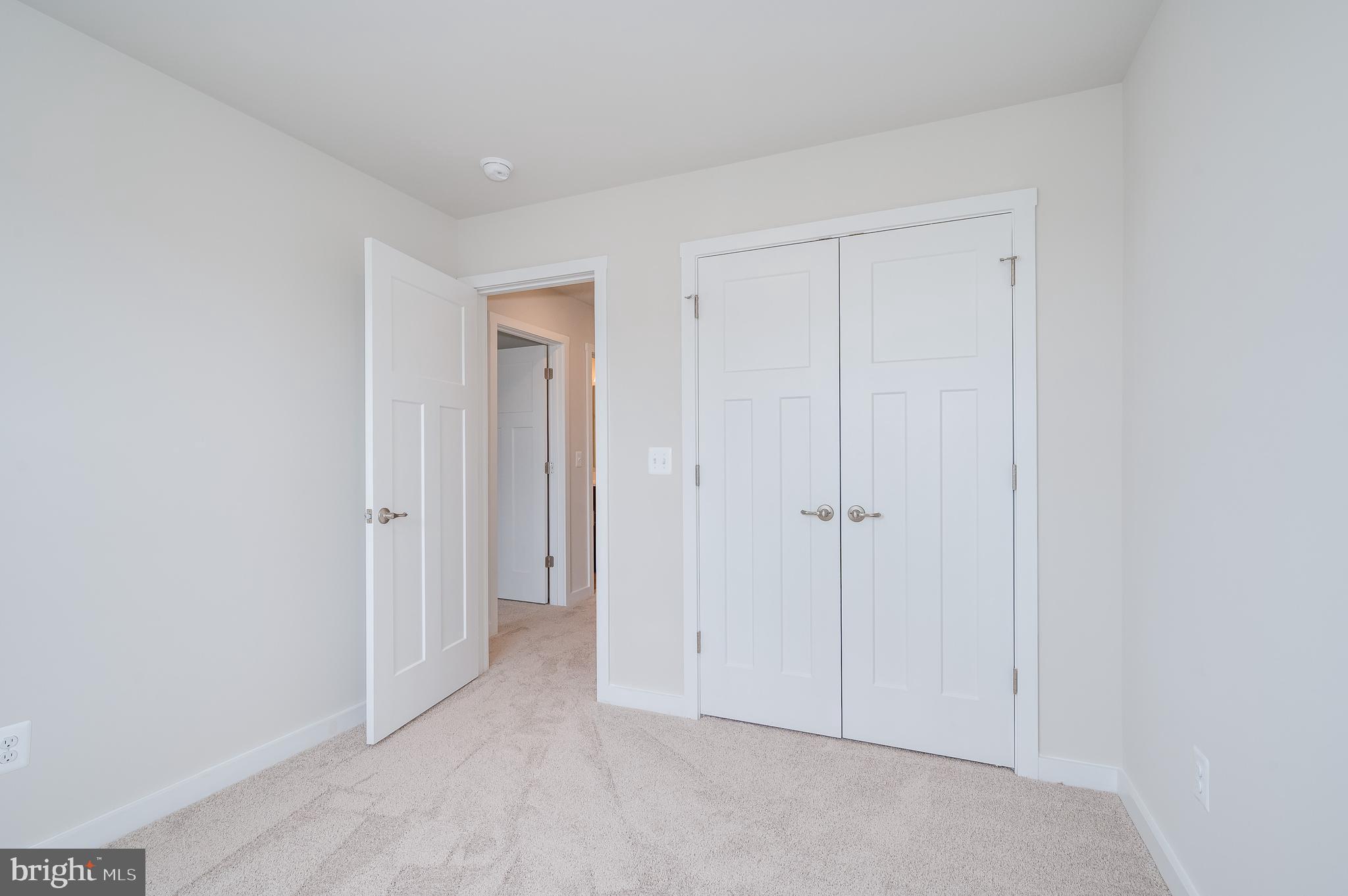 SOUTH BROOK - Residential Lease