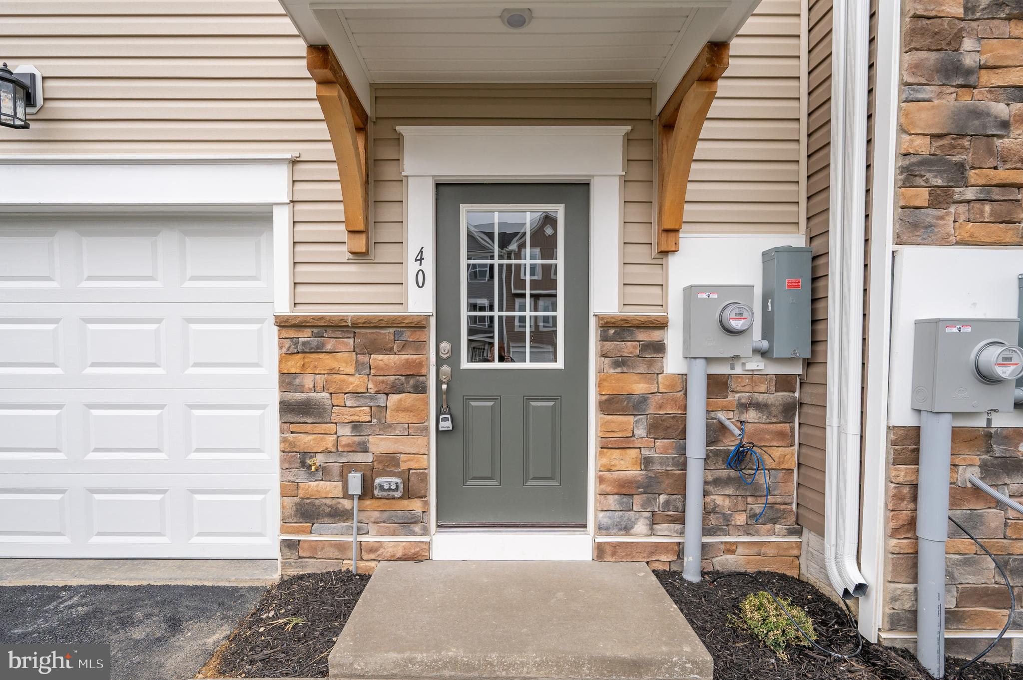 SOUTH BROOK - Residential Lease