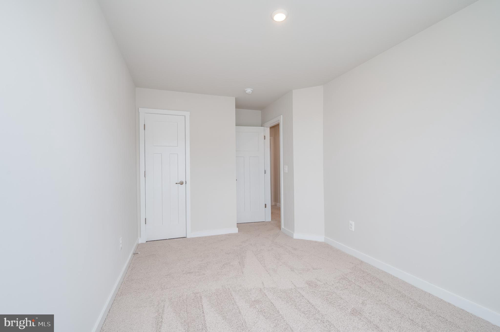 SOUTH BROOK - Residential Lease