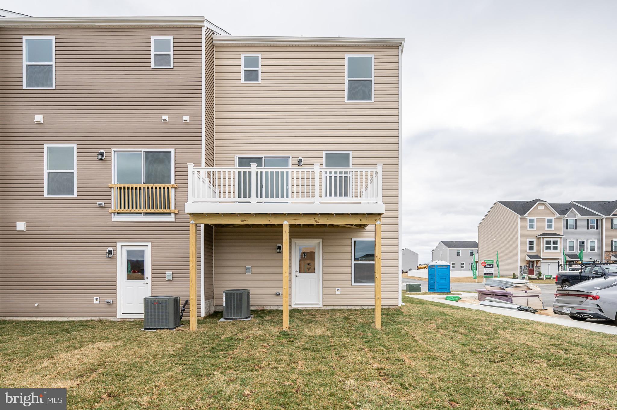 SOUTH BROOK - Residential Lease