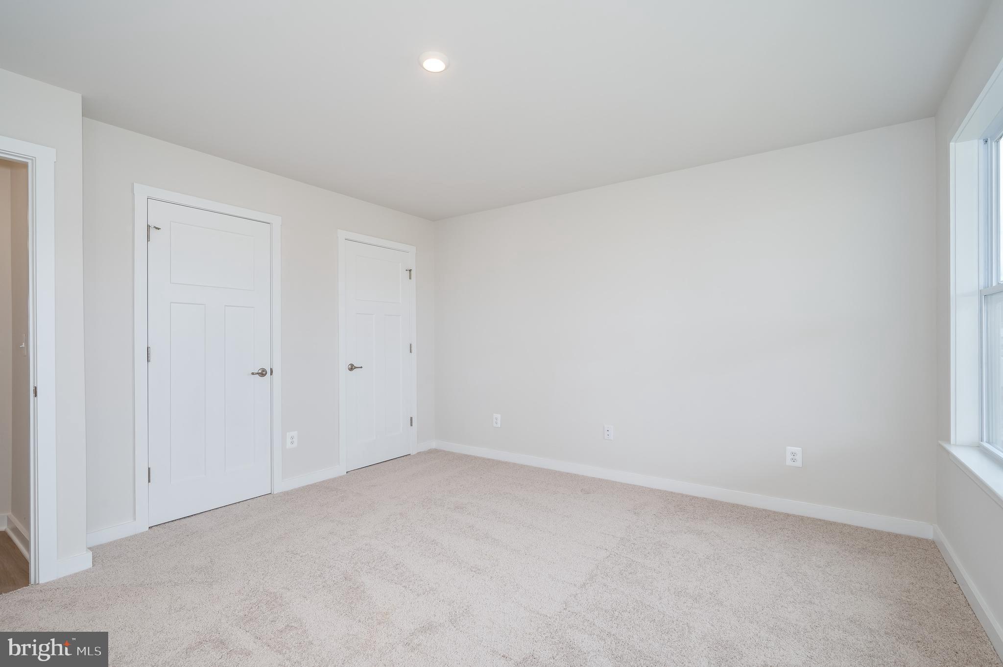 SOUTH BROOK - Residential Lease