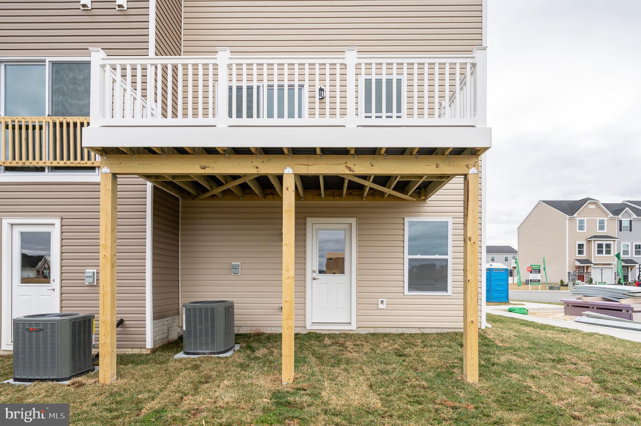 SOUTH BROOK - Residential Lease