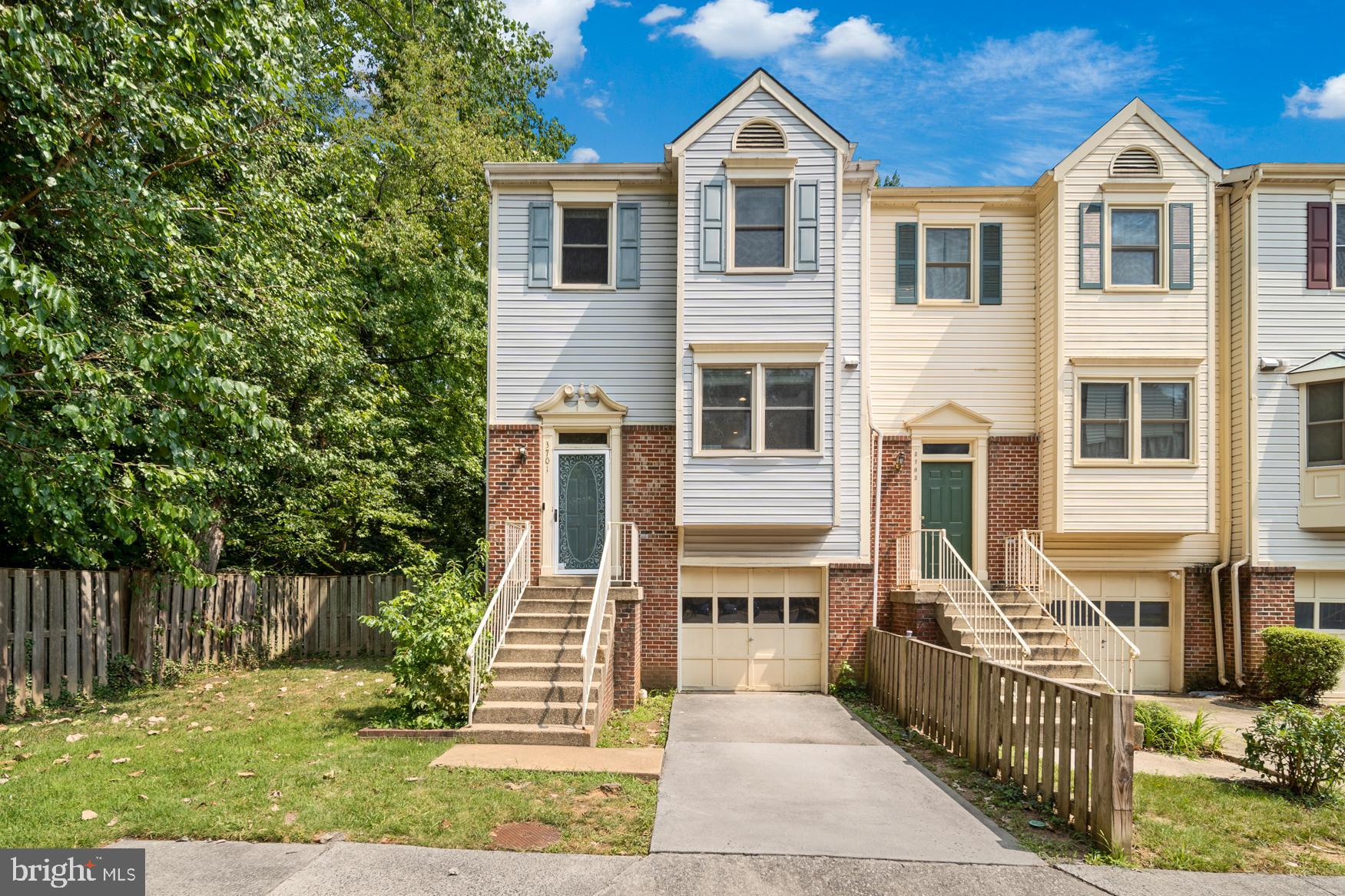 3701 ROXBURY LANE