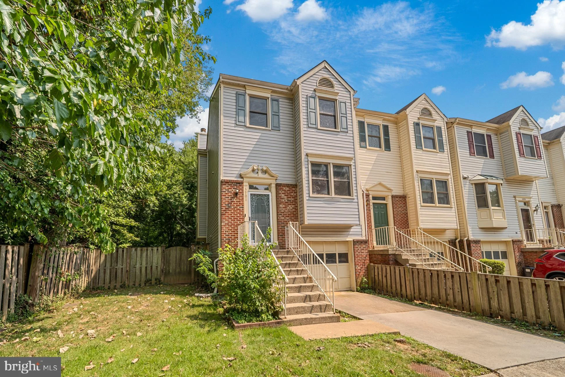 3701 Roxbury Lane