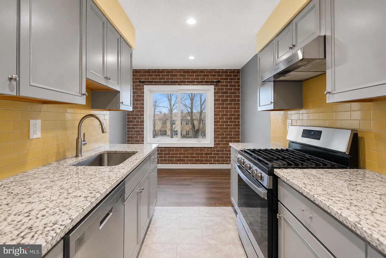 5239 W RUNNING BROOK ROAD 302