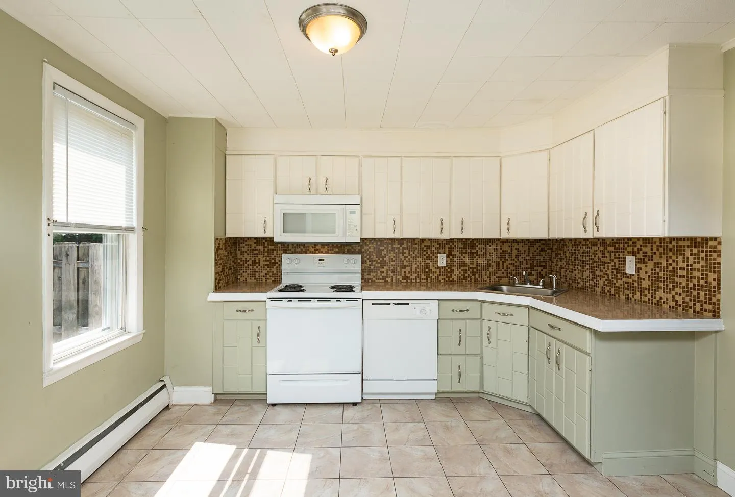 Wayne, Pennsylvania 19087, United States, 3 Bedrooms Bedrooms, ,2 BathroomsBathrooms,Residential,Active,248505