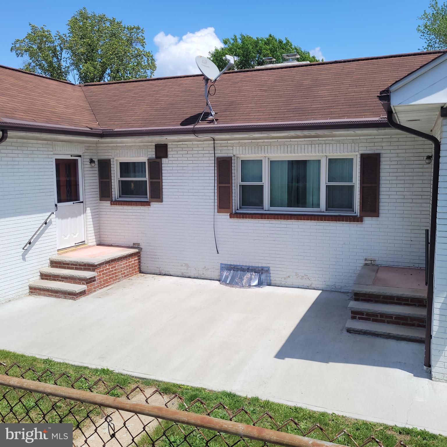 901 CENTRAL AVENUE