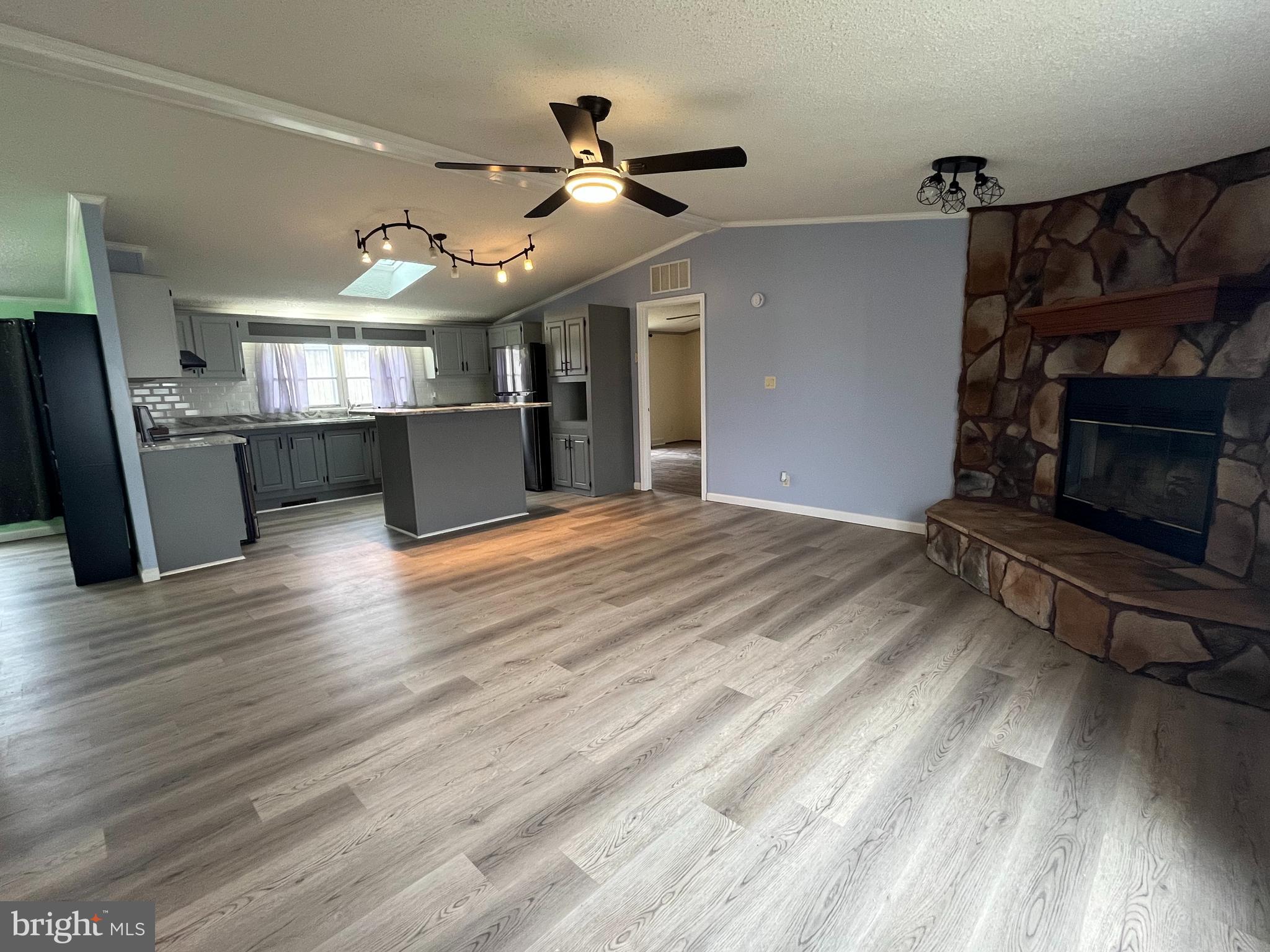 ROYAL CREST ESTATES - Residential