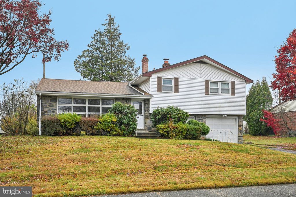 Photo of 9227 Burbank Road, PHILADELPHIA, PA 19115 (MLS # PAPH2556390)