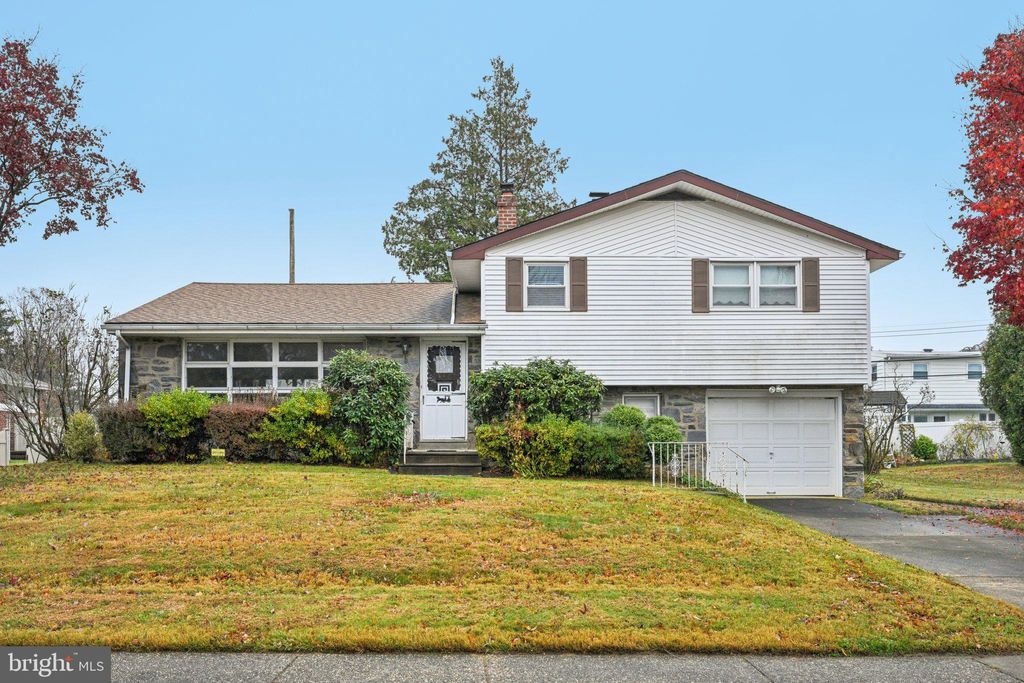 Photo of 9227 Burbank Road, PHILADELPHIA, PA 19115 (MLS # PAPH2556390)