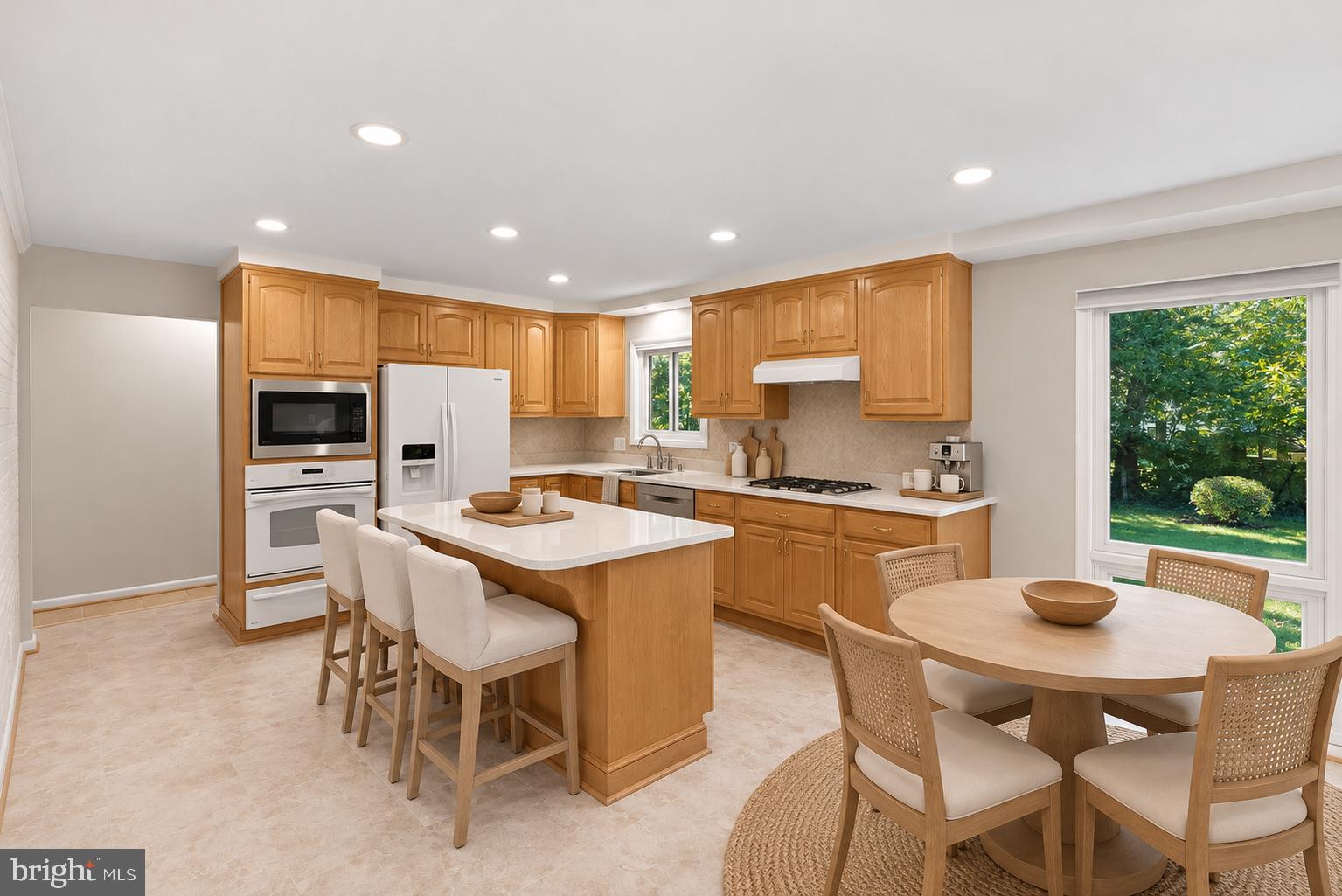 4822 KING RICHARD DRIVE