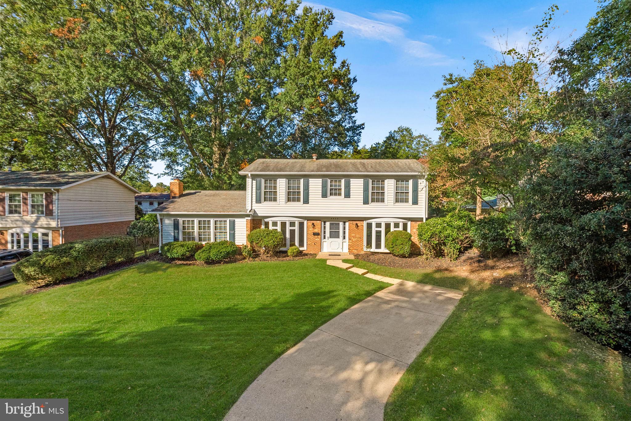 4822 KING RICHARD DRIVE