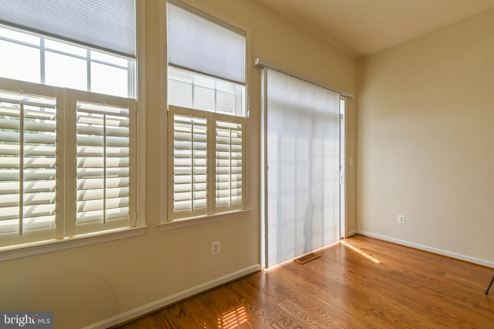 Martinsburg, West Virginia 25403, United States, 2 Bedrooms Bedrooms, ,3 BathroomsBathrooms,Residential,Active,146545