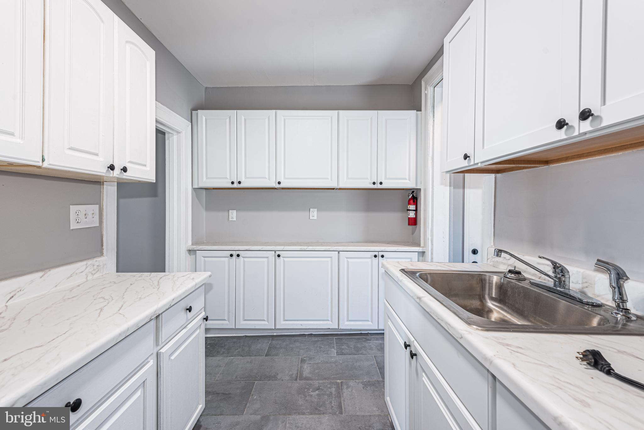 FULLERTON HEIGHTS - Residential Lease