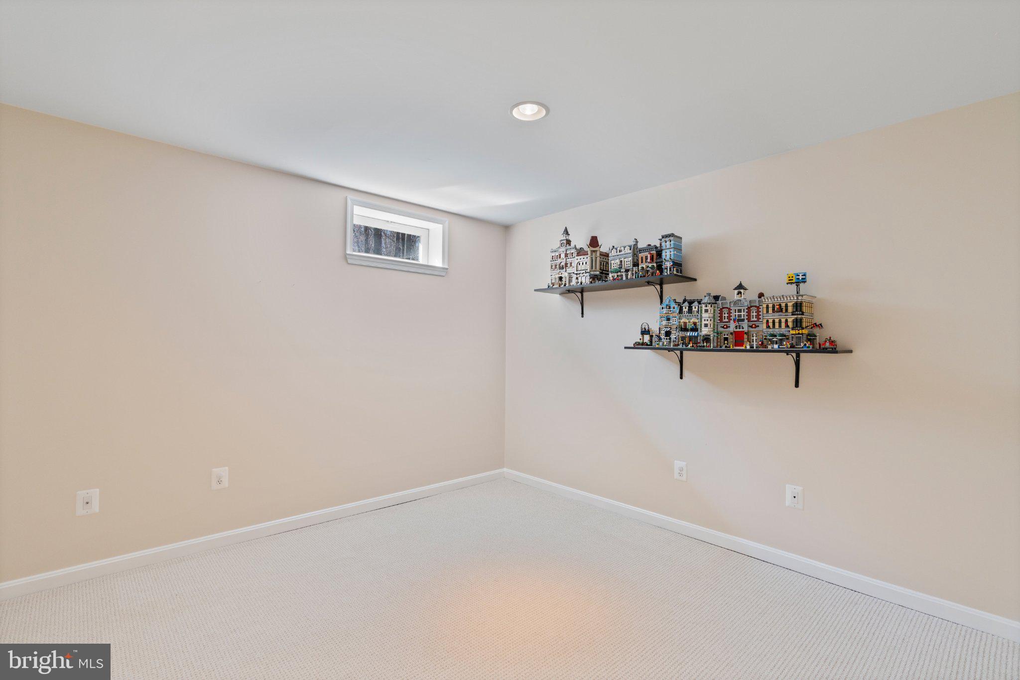 VINEYARD OAK - Residential