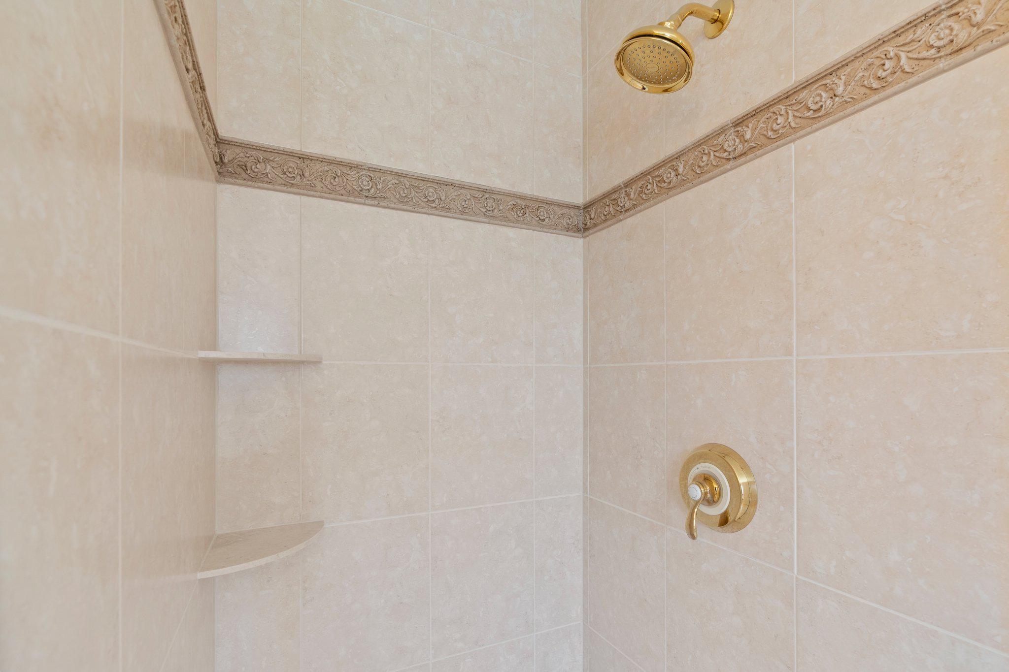 VINEYARD OAK - Residential