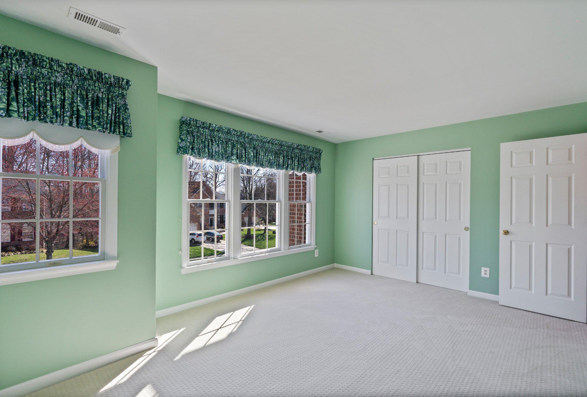 VINEYARD OAK - Residential