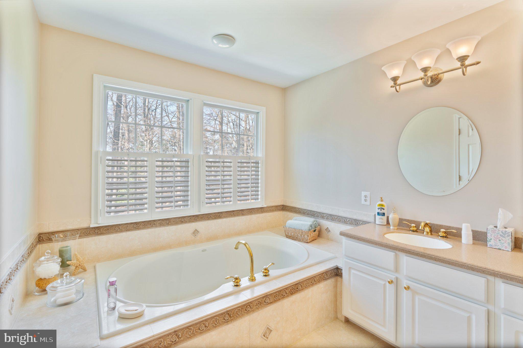 VINEYARD OAK - Residential