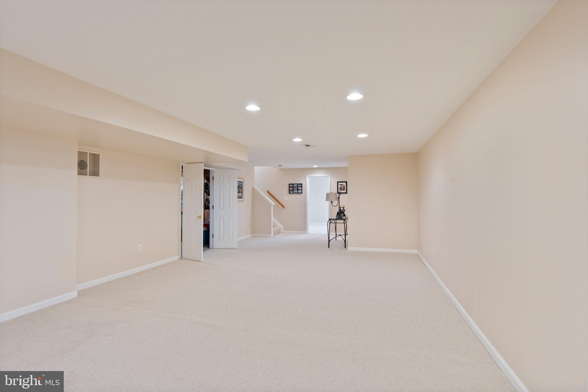 VINEYARD OAK - Residential