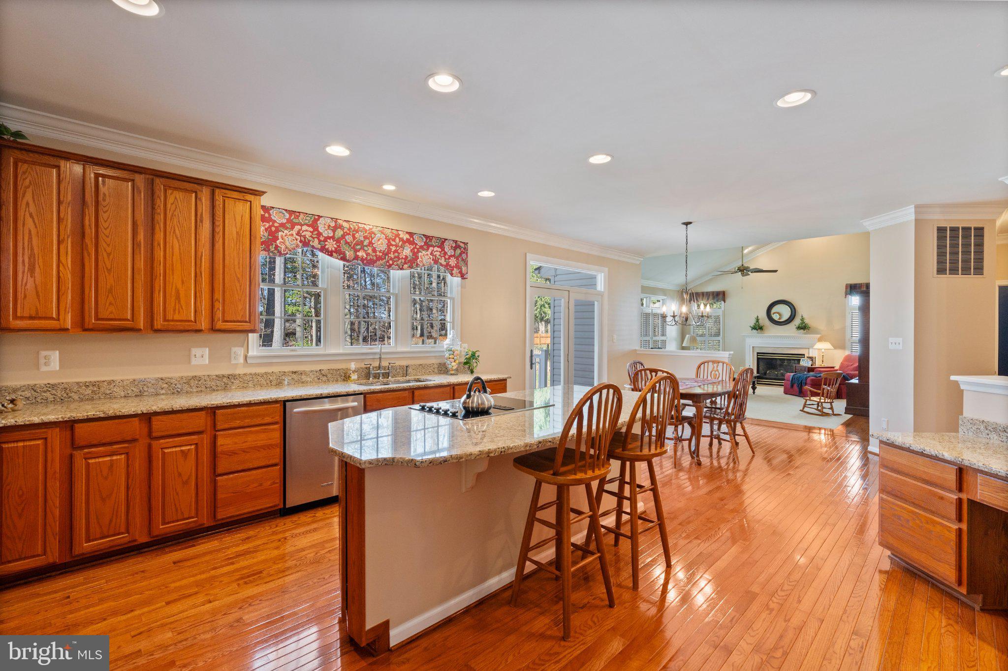 VINEYARD OAK - Residential