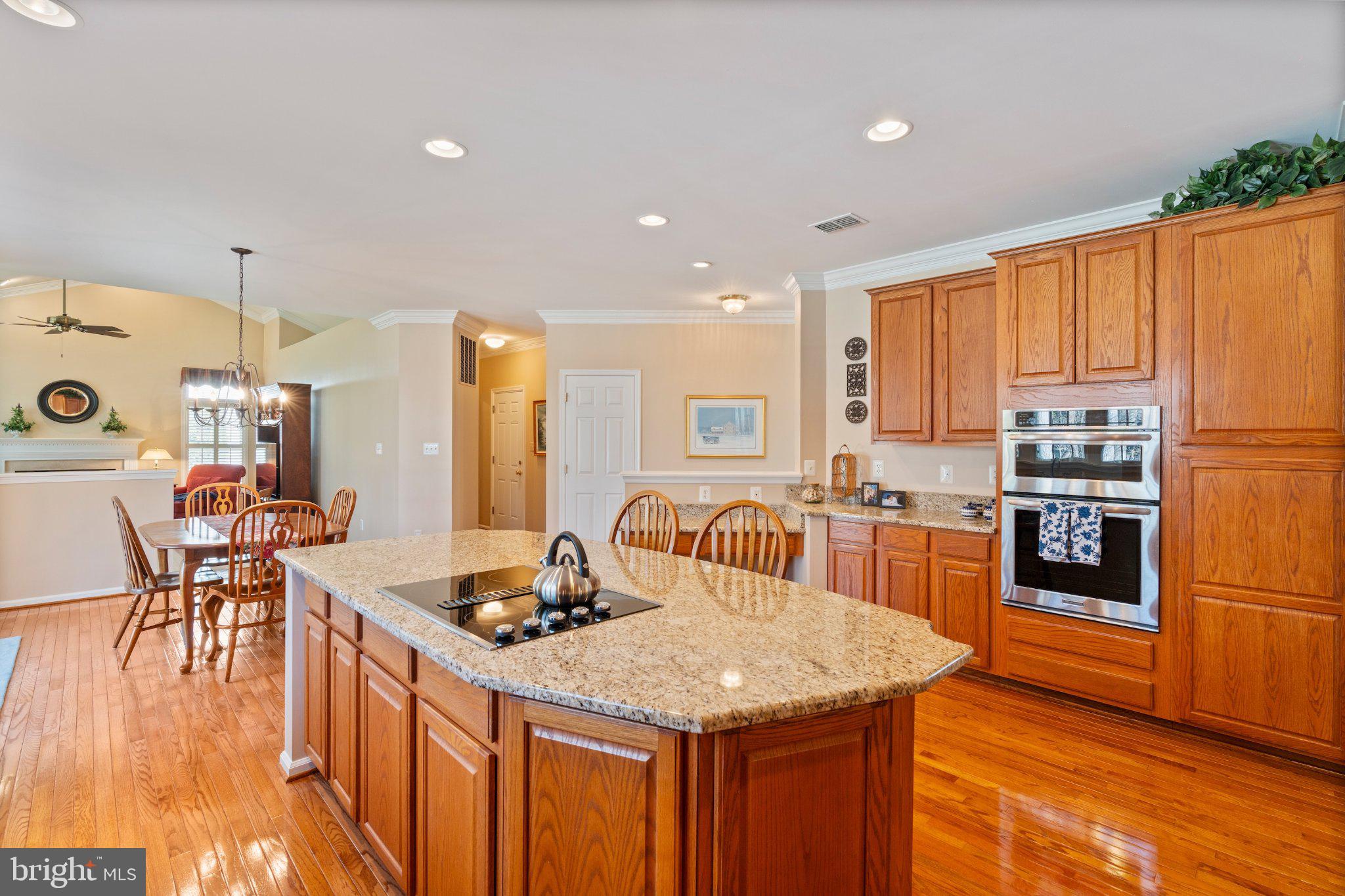 VINEYARD OAK - Residential