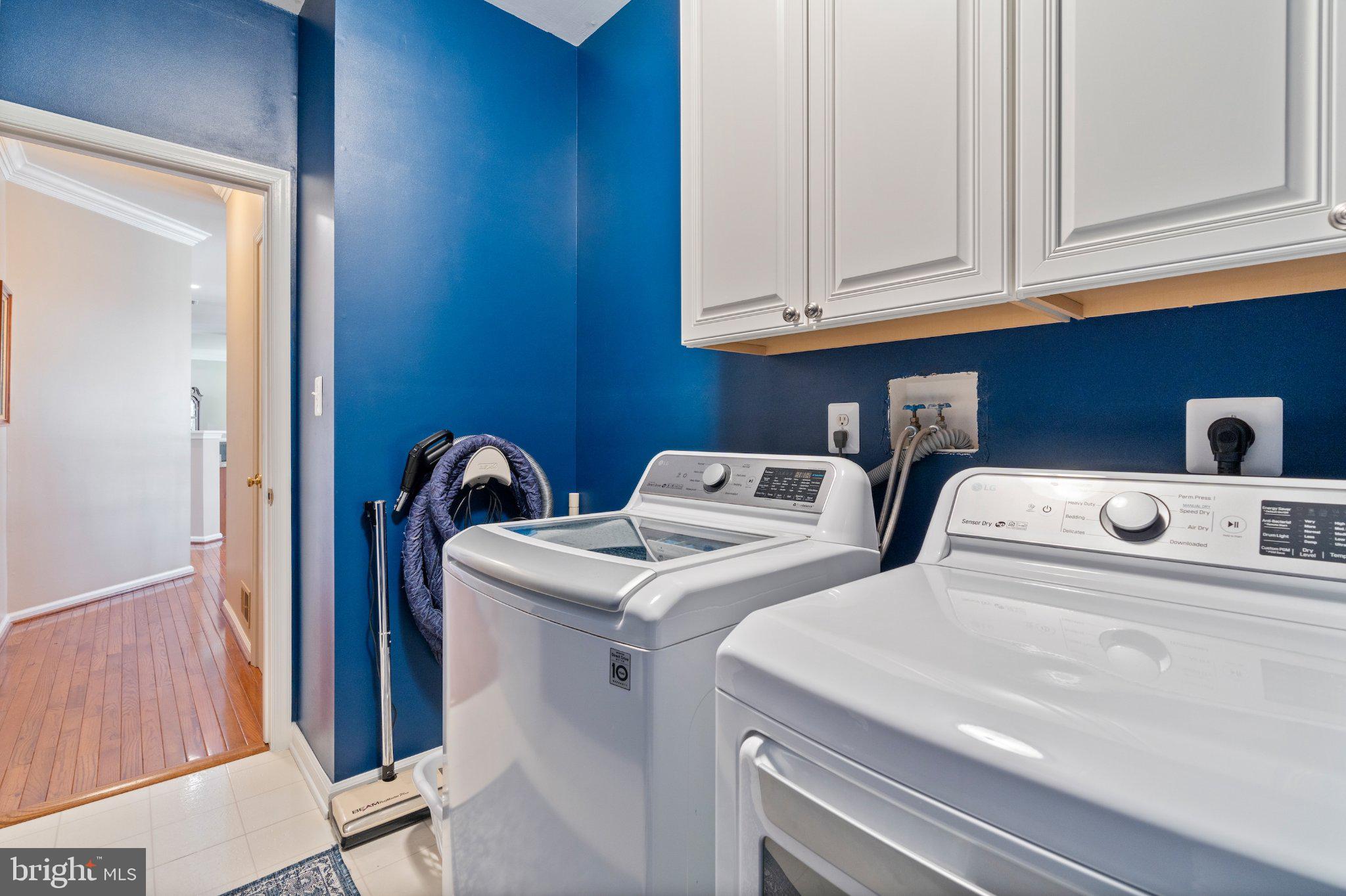 VINEYARD OAK - Residential