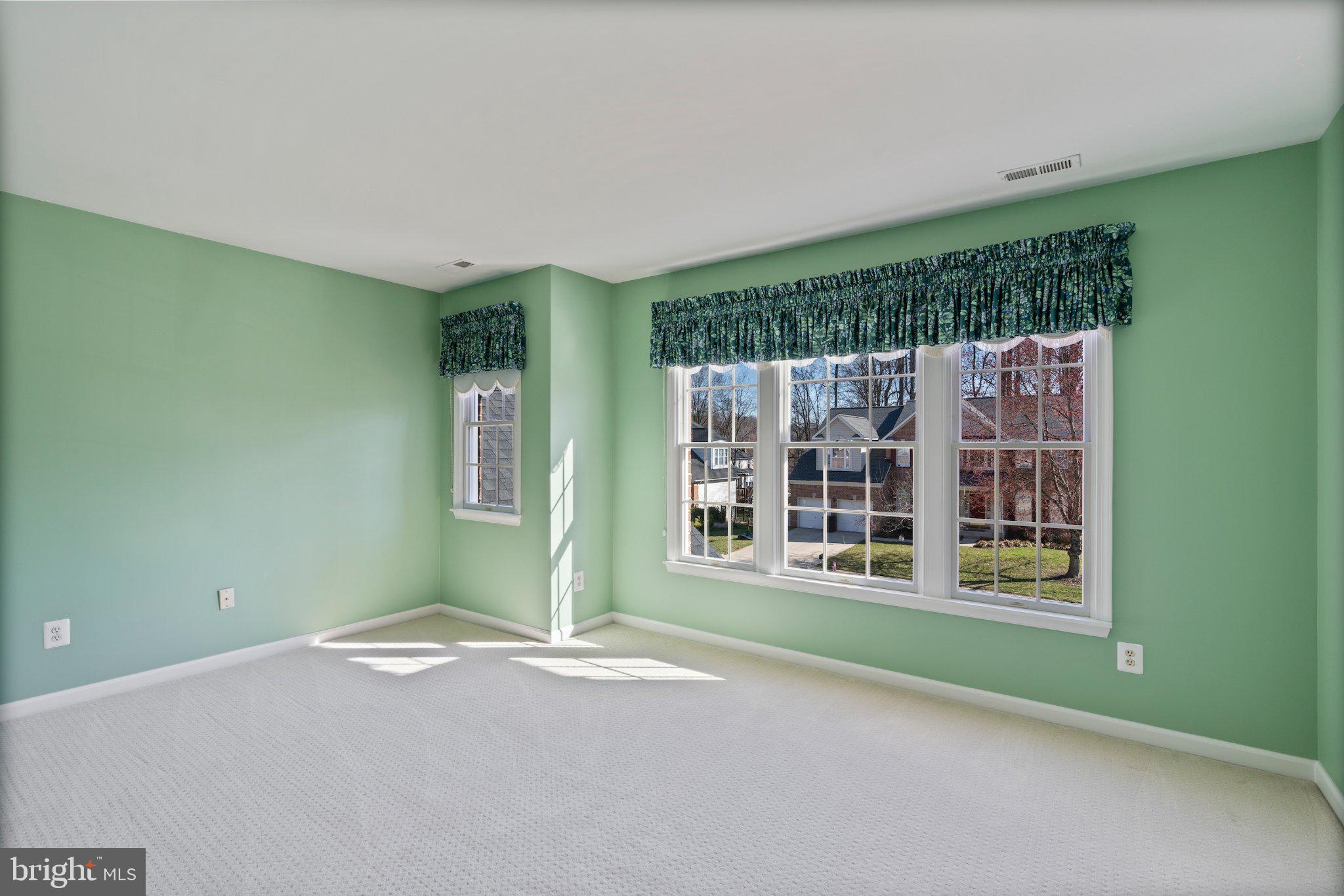 VINEYARD OAK - Residential