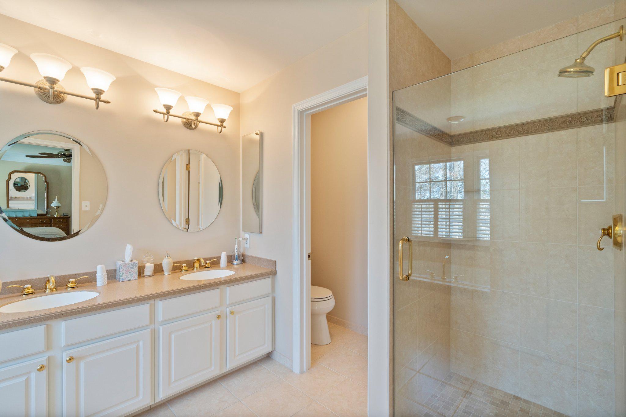 VINEYARD OAK - Residential