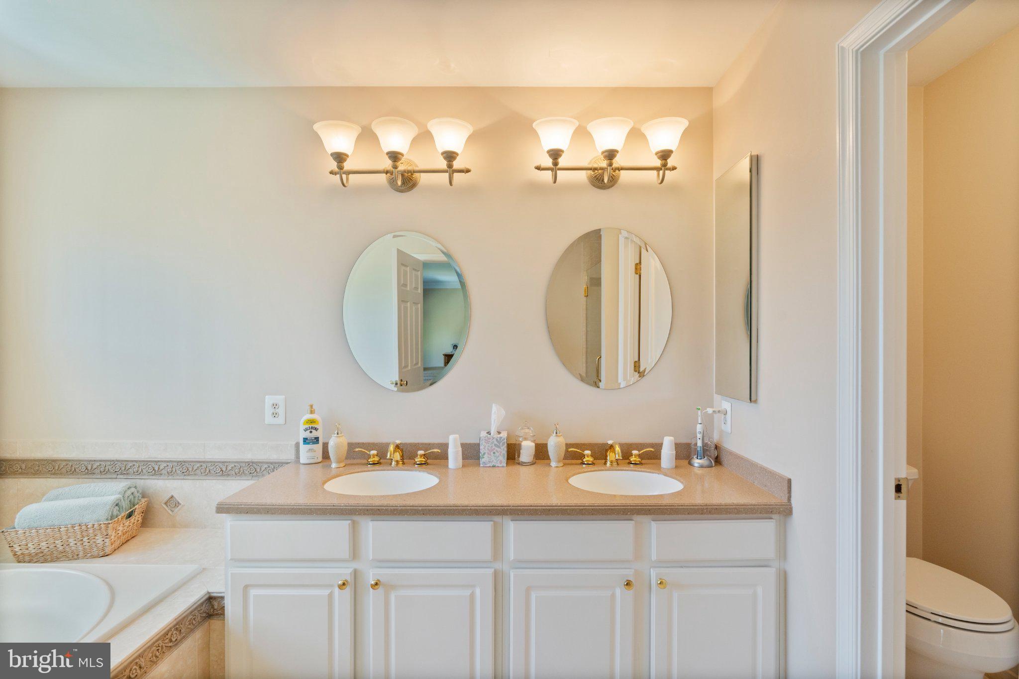 VINEYARD OAK - Residential